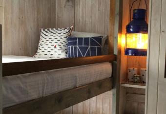 Crew Quarters allows 18 year olds to book a room