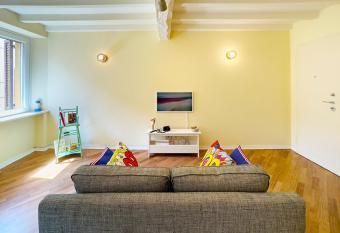 Bur   nel Borgo allows 18 year olds to book a room