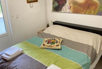 Katharo Traditional Villa allows 18 year olds to book a room