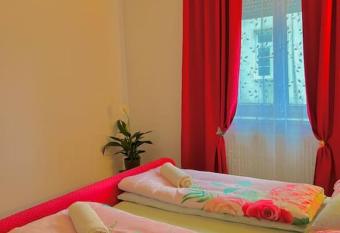 Apartment SUF  A in Ruhige Lage. has Balcony rooms