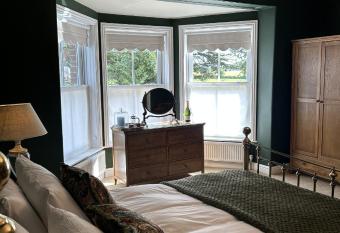 The Lodge at Salhouse allows 18 year olds to book a room