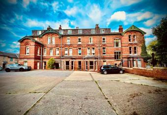 Green Gables Hotel allows 18 year olds to book a room