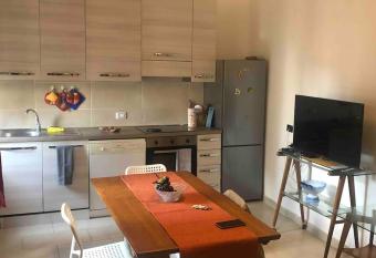 Appartamento in centro Volterra allows 18 year olds to book a room