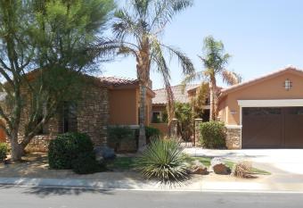 BEAUTIFUL PALM DESERT PRIVATE WINTER VACATION HOME allows 18 year olds to book a room