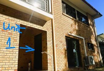 Cosy holiday entire unit 1 has Balcony rooms