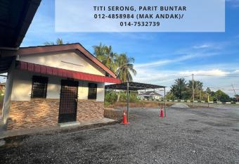 NIPAH ROOMSTAY PARIT BUNTAR allows 18 year olds to book a room