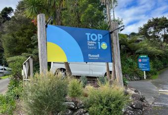 Russell Top 10 Holiday Park (Villas) has Balcony rooms
