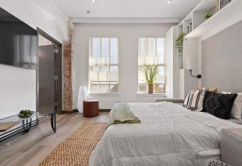 Downtown Cozy Apt/EWR/Nyc/Ame Dream Mall/Prud Ctr has Balcony rooms