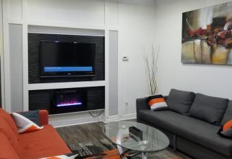 Cozy and unique getaway has Balcony rooms