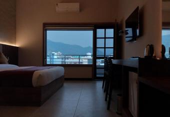 Dreamy Desert Hotel has Balcony rooms