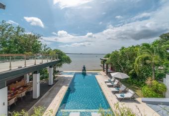 New Villa Selamanya has Balcony rooms