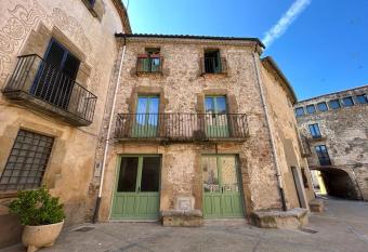 Can Pacoli has Balcony rooms