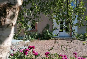 La Robini  re Maison d H  tes has Balcony rooms