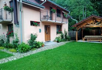 Casa Iulia & Matei has Balcony rooms