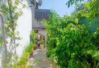 Pavillon + F3 ind  pendant has Balcony rooms