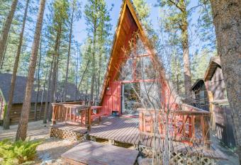 A-Frame of Mind - Nice cozy cabin great view to the outdoors and peaceful allows 18 year olds to book a room