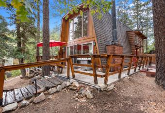 Zen Den - Beautiful A-frame cabin with classic brick wood burning fireplace and a hot tub has rooms with a private hot tub