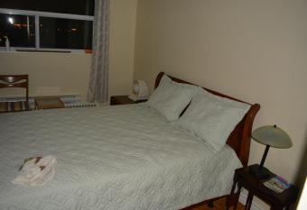 Penthouse on the Lake has Balcony rooms