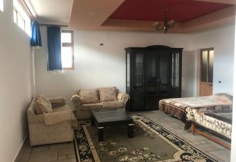 Roni   s apartment has Balcony rooms