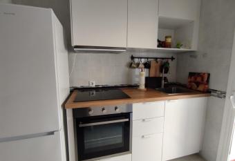   tico centro C  diz allows 18 year olds to book a room