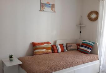 Studio Cosy en hyper centre has Balcony rooms