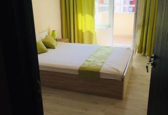                              -2 has Balcony rooms