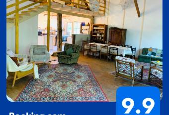 Home of arts and creation, Erdei alkoto studio has Balcony rooms