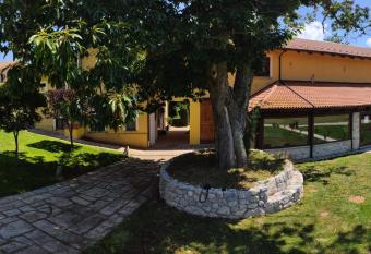 Agriturismo Roseto has Balcony rooms