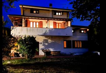 B&B RIO GRANDE allows 18 year olds to book a room