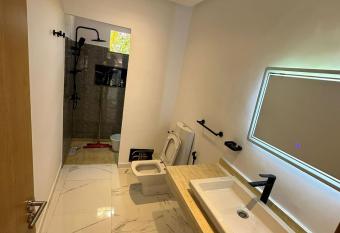 Magnifique villa avec piscine sans vis-  -vis 2 chambres 2 salons has Balcony rooms