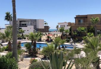 Costa Diamante Beach House * Sandy Beach Sleeps 10 has Balcony rooms