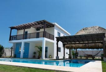 Chalet Sunzo Alegre, Iztapa has Balcony rooms
