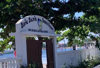 Baie Benie Beach Resort has Balcony rooms