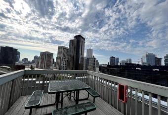 Downtown 1 bedroom 1 bathroom condo has Balcony rooms