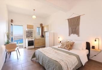   nN   Studios for Views & Tranquility allows 18 year olds to book a room