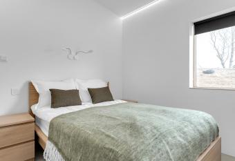 Klettar - The Old Hatchery Iceland allows 18 year olds to book a room