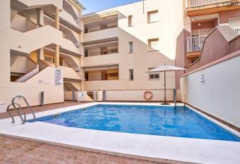 Lintras has Balcony rooms