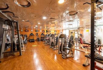 BEST APARTMENT 2 Bedroom Beach Front (City View) has rooms with a private hot tub