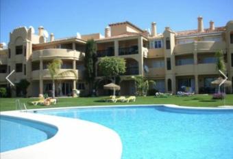 Appartement entier Calahonda Costa Del Sol allows 18 year olds to book a room
