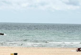 Les Pieds dans l   eau de 4    6 personnes has Balcony rooms