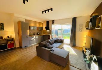 Letn   d  m   d     has Balcony rooms