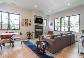 The Elegant Estate - Modern Home in Columbus allows 18 year olds to book a room