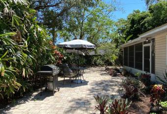 One Bed Suite near Beaches and Downtown Sarasota has Balcony rooms