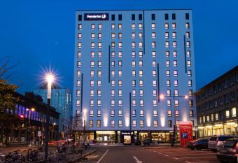 Premier Inn Essen City Centre allows 18 year olds to book a room