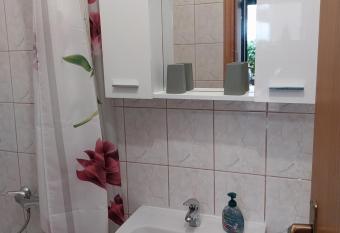 Sobe Kraft 2 allows 18 year olds to book a room