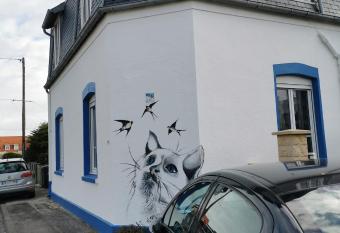 le petit bonheur de jean has Balcony rooms