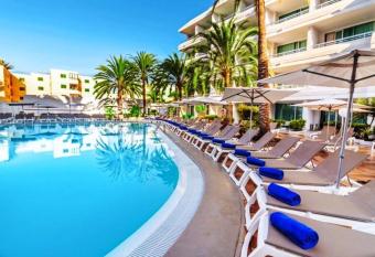 Playa del Ingles Apto Vacacional has Balcony rooms