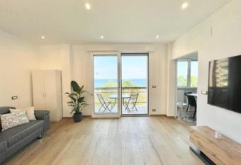 Elegante Suite fronte mare - Wifi - Ac has Balcony rooms