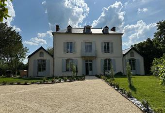 G  te des Tourterelles has Balcony rooms