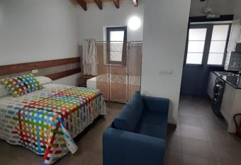 El Molino has Balcony rooms